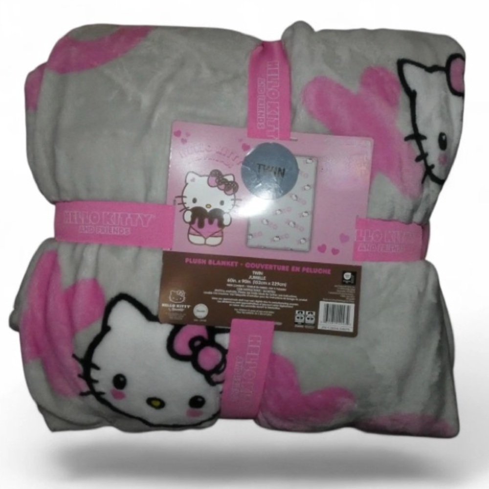 Hello kitty xoxo pink bow blanket 💕